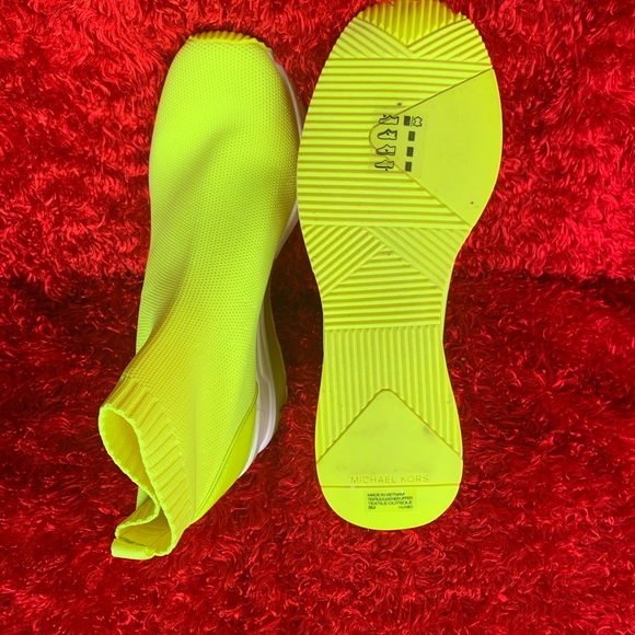 New: And Super Comfortable Michael Kors shoes for all occasions🌻 - Picture 8 of 8